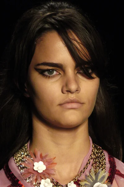 Look 13